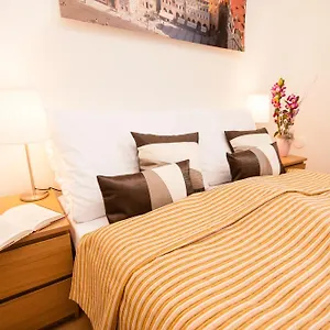 דירה Wenceslas Square Lofts, פראג