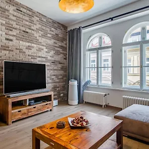  Apartmán Luxury At Centre Andel!