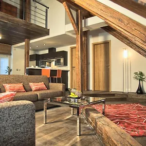 Rybna Apartment