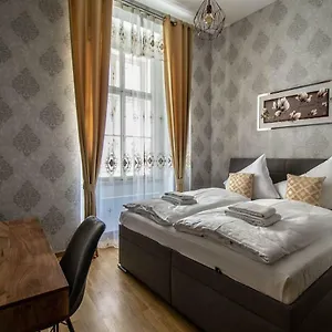 Design 3bdr In Residence, Free Parking Praga